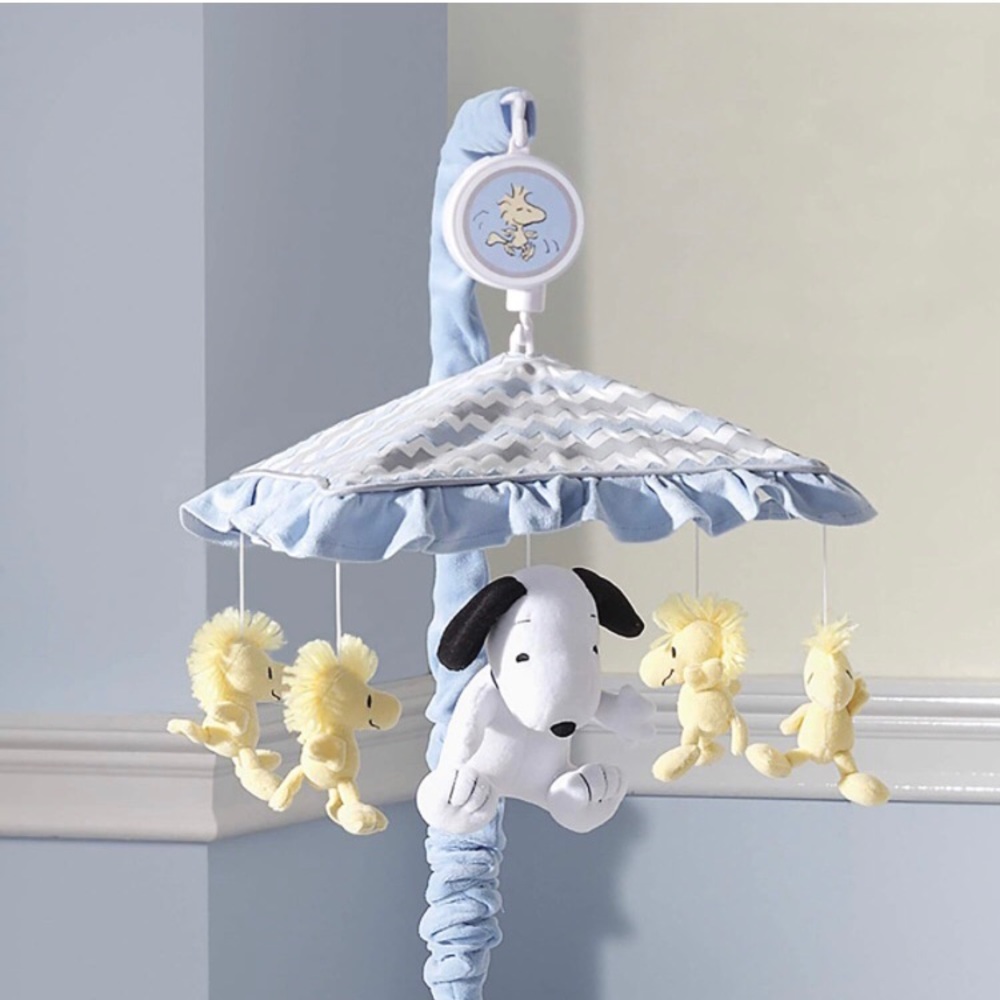 Peanuts Snoopy Crib Mobile